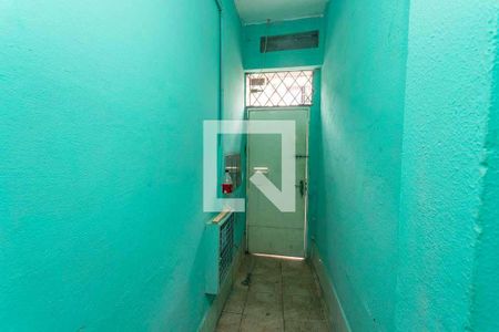 Casa à venda com 220m², 3 quartos e 2 vagasEntrada 