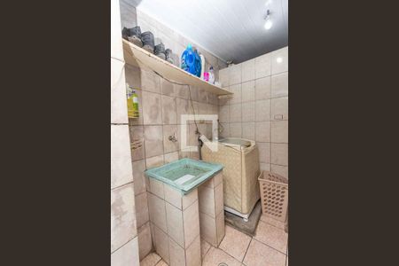 Casa à venda com 220m², 3 quartos e 2 vagasÁrea de serviço 