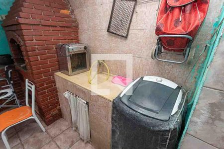 Casa à venda com 220m², 3 quartos e 2 vagasÁrea de serviço 