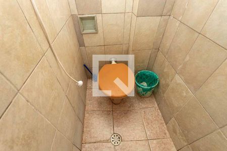 Casa à venda com 220m², 3 quartos e 2 vagasBanheiro de serviço 