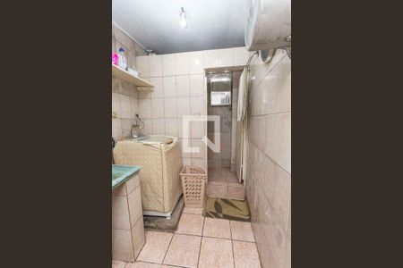 Casa à venda com 220m², 3 quartos e 2 vagasÁrea de serviço 