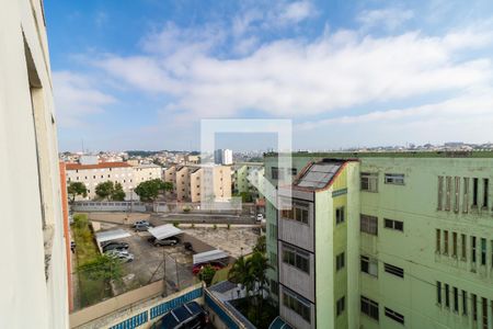 Vista Quarto 1 de apartamento para alugar com 3 quartos, 58m² em Conjunto Habitacional Padre José de Anchieta, São Paulo
