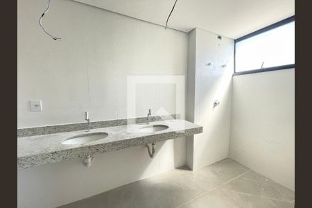 Apartamento à venda com 167m², 3 quartos e 3 vagasBanheiro