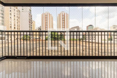 Apartamento à venda com 43m², 1 quarto e 1 vaga Apartamento à venda com 43m², 1 quarto e 1 vagaVaranda