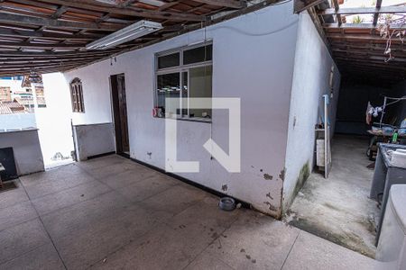 Casa à venda com 230m², 3 quartos e 15 vagasÁrea de serviço