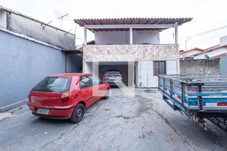 Casa à venda com 230m², 3 quartos e 15 vagasQuintal / Vagas de garagem