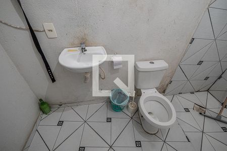 Casa à venda com 230m², 3 quartos e 15 vagasBanheiro da suite