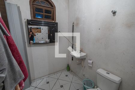 Casa à venda com 230m², 3 quartos e 15 vagasBanheiro da suite