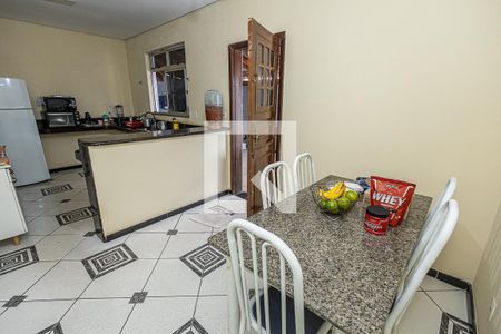 Casa à venda com 230m², 3 quartos e 15 vagasCopa