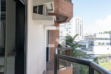 Apartamento à venda com 302m², 3 quartos e 4 vagasVaranda do Closet da suíte