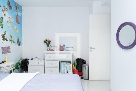 Apartamento à venda com 302m², 3 quartos e 4 vagasQuarto 2