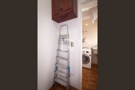 Apartamento à venda com 75m², 3 quartos e 1 vaga Apartamento à venda com 75m², 3 quartos e 1 vagaQuarto Serviço