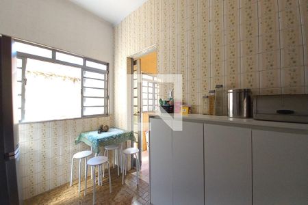 Casa à venda com 165m², 3 quartos e 5 vagas Casa à venda com 165m², 3 quartos e 5 vagasCozinha