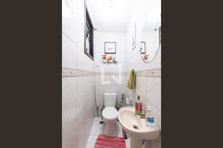 Casa à venda com 300m², 4 quartos e sem vagaLavabo