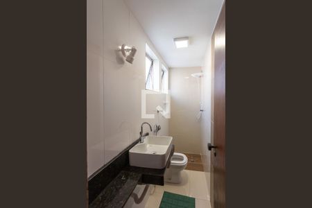 Apartamento para alugar com 100m², 3 quartos e 1 vaga Apartamento para alugar com 100m², 3 quartos e 1 vagaBanheiro da Suíte