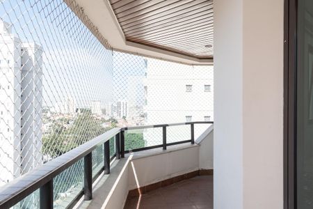 Apartamento à venda com 204m², 4 quartos e 3 vagasVaranda