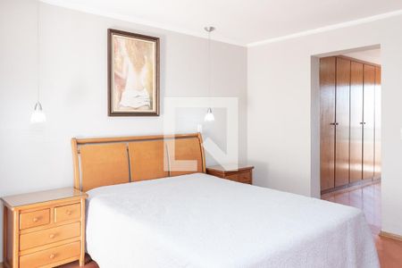 Apartamento à venda com 204m², 4 quartos e 3 vagasQuarto 2