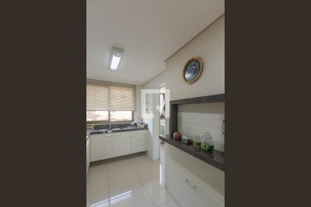 Apartamento à venda com 122m², 3 quartos e 2 vagas Apartamento à venda com 122m², 3 quartos e 2 vagasCozinha