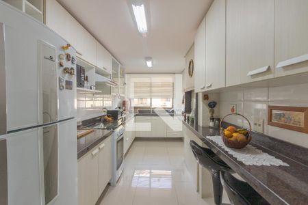 Apartamento à venda com 122m², 3 quartos e 2 vagas Apartamento à venda com 122m², 3 quartos e 2 vagasCozinha
