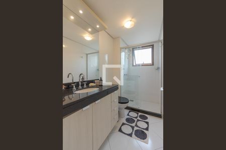 Apartamento à venda com 122m², 3 quartos e 2 vagas Apartamento à venda com 122m², 3 quartos e 2 vagasBanheiro da Suíte