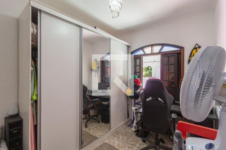 Casa à venda com 240m², 4 quartos e 2 vagasQuarto 2