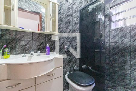 Casa à venda com 240m², 4 quartos e 2 vagasBanheiro