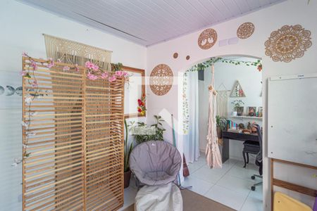 Casa à venda com 240m², 4 quartos e 2 vagasSuíte