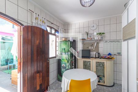 Casa à venda com 240m², 4 quartos e 2 vagasCozinha