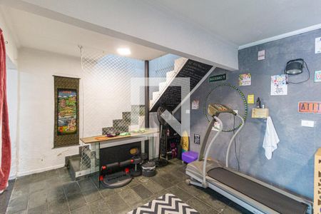 Casa à venda com 240m², 4 quartos e 2 vagasSala