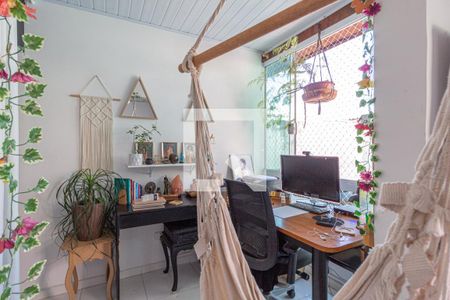 Casa à venda com 240m², 4 quartos e 2 vagasSuíte