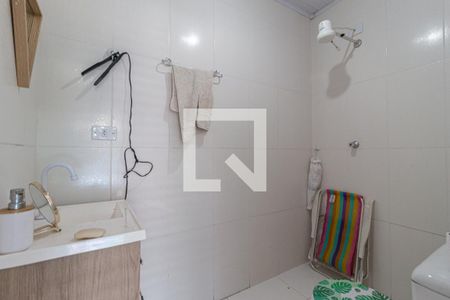Casa à venda com 240m², 4 quartos e 2 vagasBanheiro da suíte
