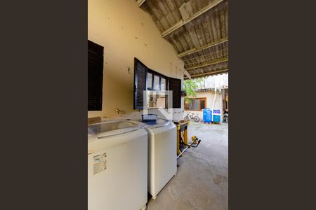 Casa à venda com 280m², 7 quartos e 5 vagasLavanderia