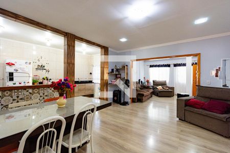 Casa à venda com 280m², 7 quartos e 5 vagassala 2