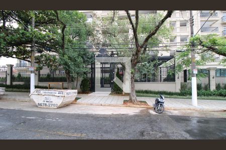 Apartamento à venda com 118m², 2 quartos e 3 vagasFachada e portaria 