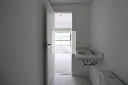 Apartamento à venda com 118m², 2 quartos e 3 vagasBanheiro da suíte 2 