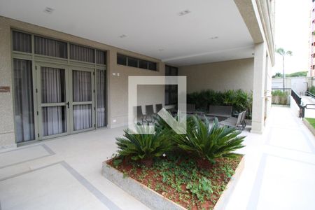 Apartamento à venda com 118m², 2 quartos e 3 vagasÁrea comum - Área externa salão de festas 