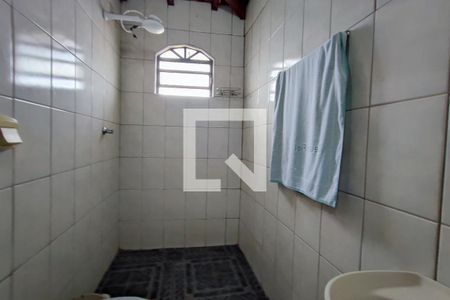 Casa à venda com 120m², 3 quartos e 3 vagasEdícula - Banheiro