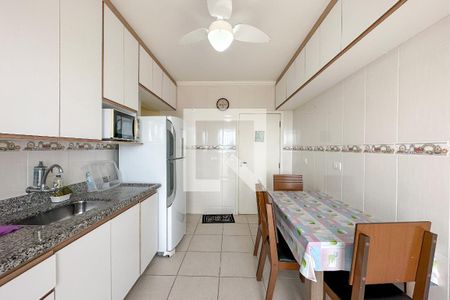 Apartamento para alugar com 145m², 4 quartos e 1 vaga Apartamento para alugar com 145m², 4 quartos e 1 vagaCozinha