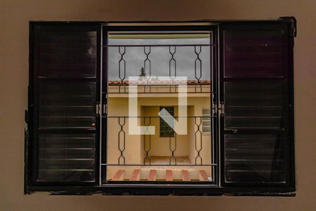 Casa à venda com 250m², 3 quartos e 6 vagas Casa à venda com 250m², 3 quartos e 6 vagasQuarto 2