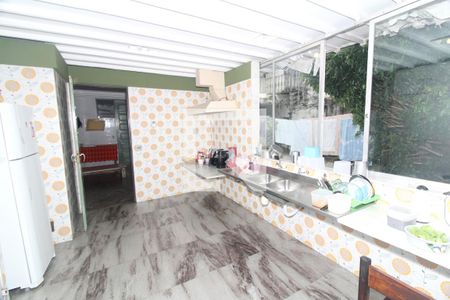 Casa para alugar com 468m², 3 quartos e 8 vagasCozinha