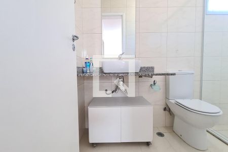 Casa à venda com 207m², 4 quartos e 2 vagasBanheiro 2