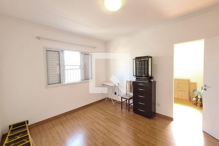 Casa à venda com 207m², 4 quartos e 2 vagasSuíte
