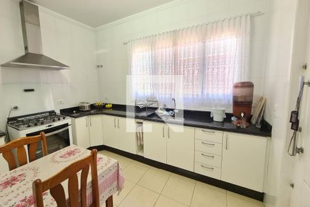 Casa à venda com 207m², 4 quartos e 2 vagasCozinha
