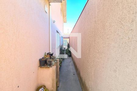 Casa à venda com 207m², 4 quartos e 2 vagasCorredor