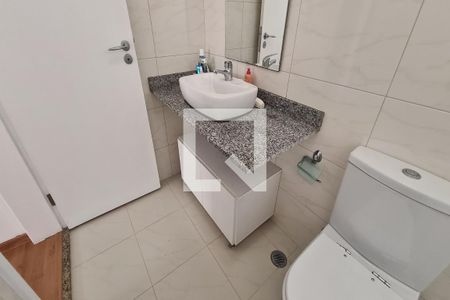 Casa à venda com 207m², 4 quartos e 2 vagasBanheiro 2