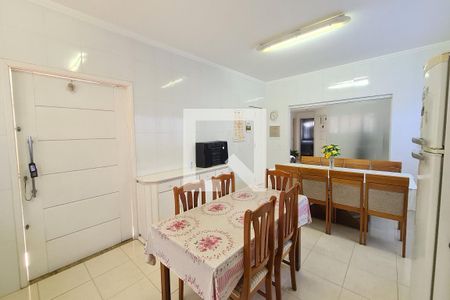 Casa à venda com 207m², 4 quartos e 2 vagasCozinha