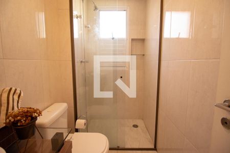 Apartamento à venda com 58m², 2 quartos e 1 vaga Apartamento à venda com 58m², 2 quartos e 1 vagaBanheiro