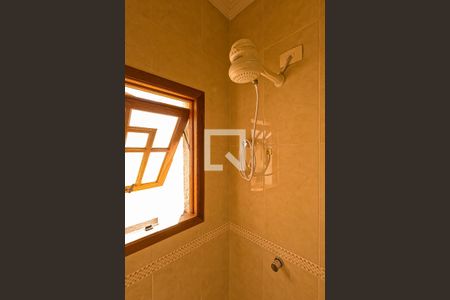 Casa à venda com 180m², 5 quartos e 4 vagasBanheiro da Suíte 2