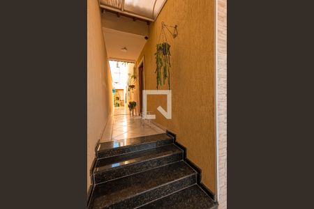 Casa à venda com 180m², 5 quartos e 4 vagasEntrada