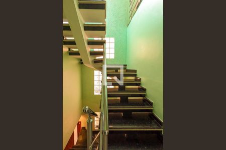 Casa à venda com 180m², 5 quartos e 4 vagasCorredor